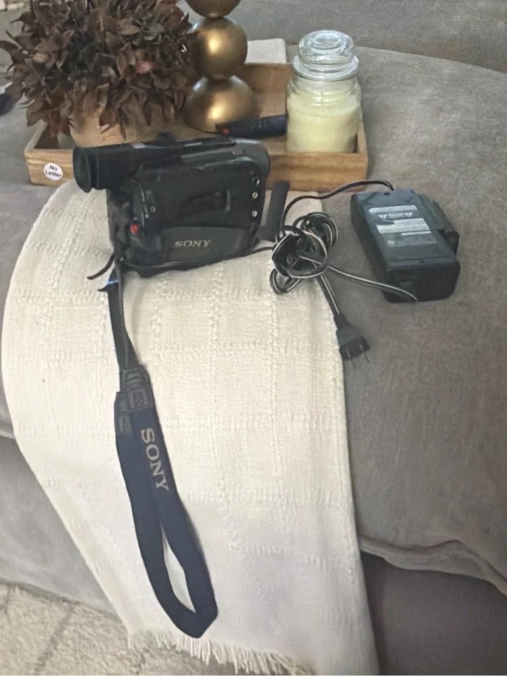 Sony Handycam CCD-TRV72 NTSC Video Hi8 Camcorder / Tested / + Accessories